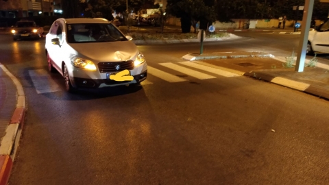 הולך רגל נפצע מפגיעת רכב - חדשות בפתח תקווה