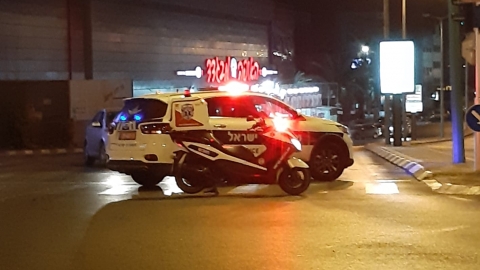 הולך רגל נפצע מפגיעת רכב - חדשות בפתח תקווה