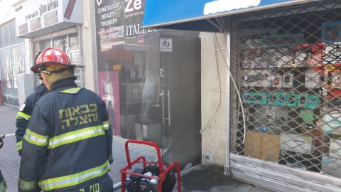 שריפה פרצה בחנות ברח' מוהליבר - חדשות בפתח תקווה