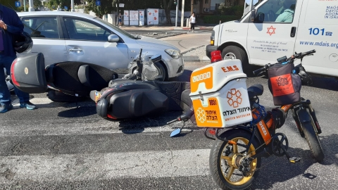 רוכב אופנוע נפצע קל בתאונת - חדשות בפתח תקווה
