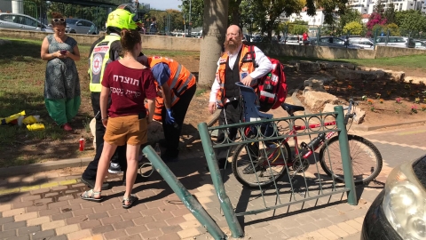 נהגת רכב נפצעה לאחר שהתנגשה - חדשות בפתח תקווה