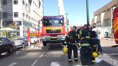 שריפה פרצה במסעדה בבניין משרדים - חדשות בפתח תקווה
