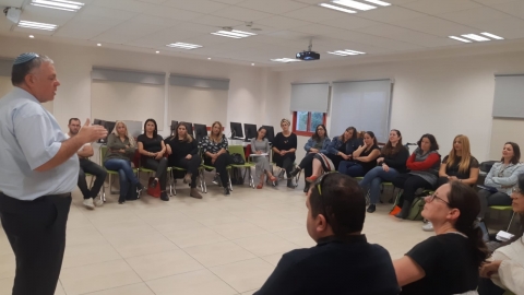 תכנית טיפוח עתודה ניהולית לצוותי - חינוך בפתח תקווה