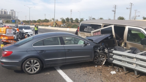 פצוע בתאונת דרכים בכביש 471 - חדשות בפתח תקווה