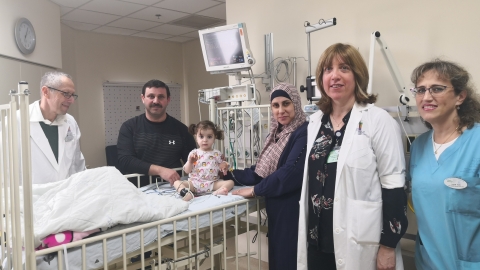 מריה הקטנה קיבלה את התרופה - בריאות בפתח תקווה