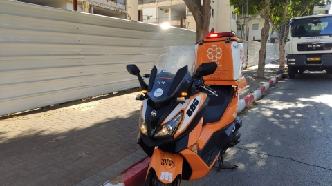 פועל נחתך במהלך עבודת שיפוצים - חדשות בפתח תקווה