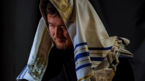 התפלל במדרשה ברח' רוטשילד בפתח - חדשות בפתח תקווה