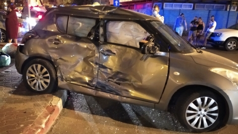נהגת רכב נפצעה בתאונה בין - חדשות בפתח תקווה