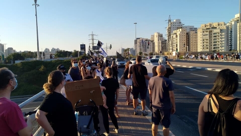 תושבי פתח תקווה הפגינו במחאת - חדשות בפתח תקווה