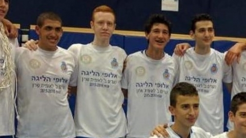אבל במכבי פ"ת כדורסל על - ספורט בפתח תקווה