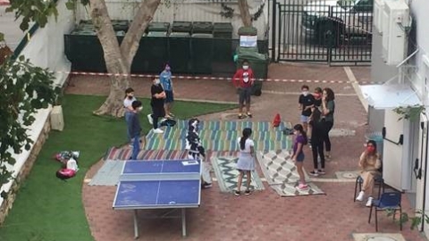 לא בכיתה ולא בזום, - חינוך בפתח תקווה
