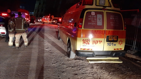 פועל נפל לבור בעומק 3 - חדשות בפתח תקווה