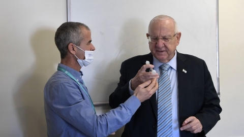 נשיא המדינה התנסה במערכת לזיהוי - חדשות בפתח תקווה