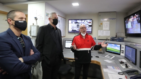 ראש הממשלה החליפי בני גנץ - חדשות בפתח תקווה