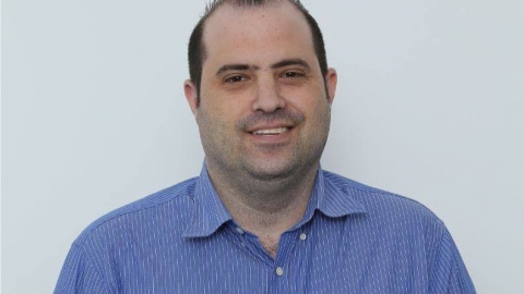 אסף פרידור - מזל טוב - חיי זוהר בפתח תקווה