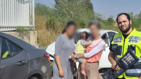 נתנה לתינוק לשחק עם המפתחות - חדשות בפתח תקווה