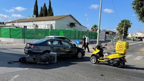רוכב אופנוע נפצע קשה מפגיעת - חדשות בפתח תקווה