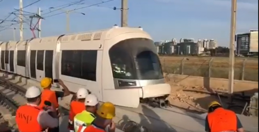 הרכבת הקלה יצאה לנסיעת מבחן - תחבורה בפתח תקווה