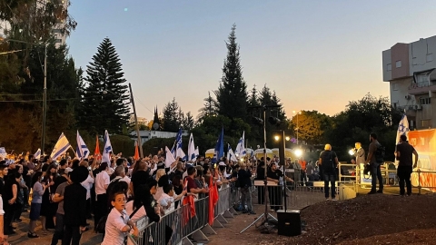 2 הפגנות: אחת נגד - חדשות בפתח תקווה