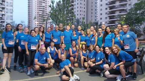 למעלה מ-200 רצים בשכונת אם - ספורט בפתח תקווה