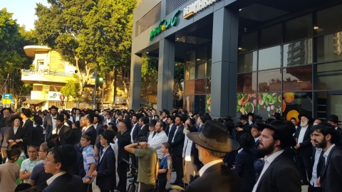 "הקורונה וכל הצרות הגיעו כאשר - חדשות בפתח תקווה