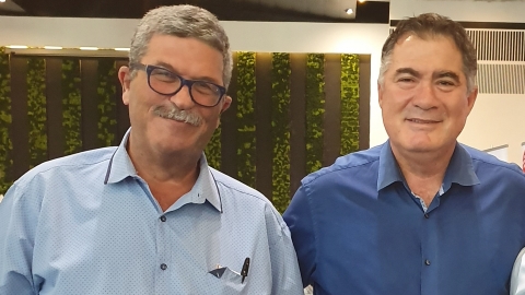 "בתים בפ"ת רעועים ונוטים ליפול - בנייה ונדל