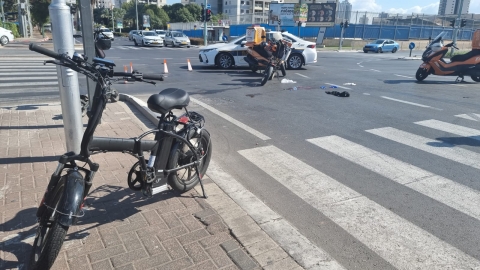 רוכב אופניים חשמליים נפצע קשה - חדשות בפתח תקווה