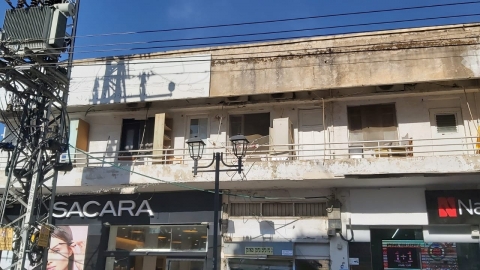 השליך את תכולת המקרר על - חדשות בפתח תקווה