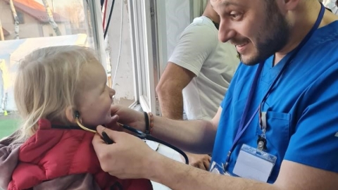 במהלך טיפול בבת שנתיים וחצי - בריאות בפתח תקווה