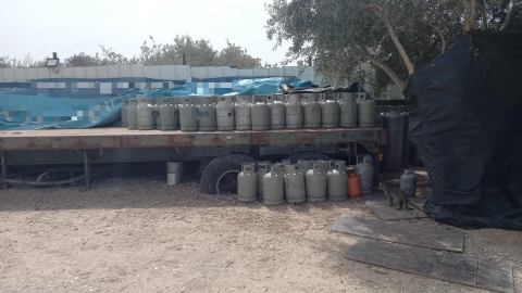 193 מכלי גז אוחסנו בניגוד - חדשות בפתח תקווה