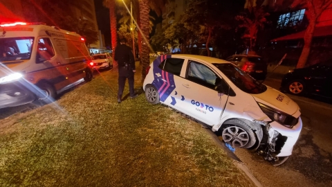 תאונה עצמית ברכב שיתופי: איבד - חדשות בפתח תקווה