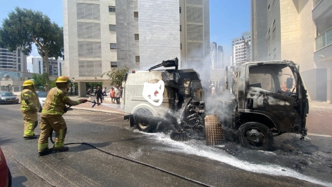 רכב ניקוי של העירייה עולה - חדשות בפתח תקווה