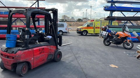 גבר נפצע ממלגזה ברחוב פיינשטיין - חדשות בפתח תקווה