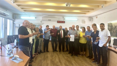 נחתם ההסכם הקיבוצי  לעובדי התאגיד - חדשות בפתח תקווה