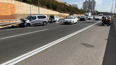 2 נהגים נפצעו בתאונת דרכים - חדשות בפתח תקווה