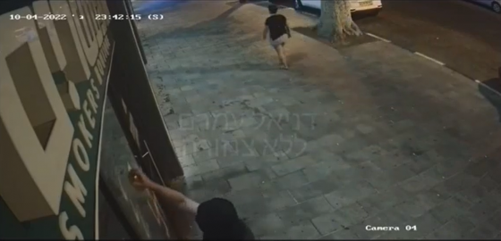 צפו בתיעוד ממצלמת האבטחה, מי - חדשות בפתח תקווה