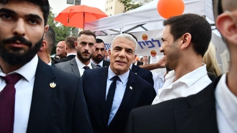 ראש הממשלה לפיד הגיע לקלפי - חדשות בפתח תקווה