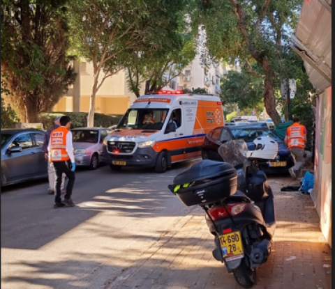 פועל נפל מפיגום במבנה שיפוצים - חדשות בפתח תקווה