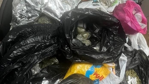 הוחרמו בדירה בפ"ת: 2 רכבים, - חדשות בפתח תקווה