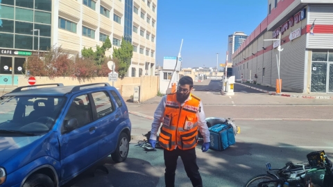רוכב קטנוע (משלוחן) נפצע באורח - חדשות בפתח תקווה