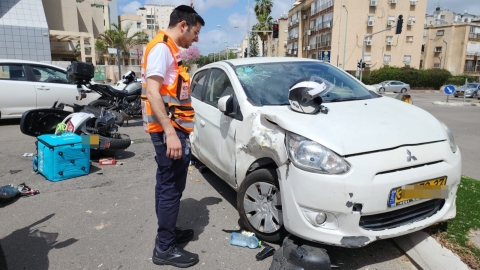 רוכב קטנוע נפצע בינוני בתאונה - חדשות בפתח תקווה