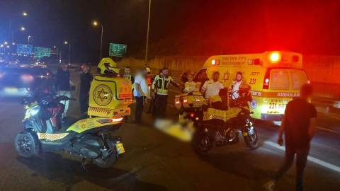 רוכב אופנוע ורוכב אופניים חשמליים - חדשות בפתח תקווה