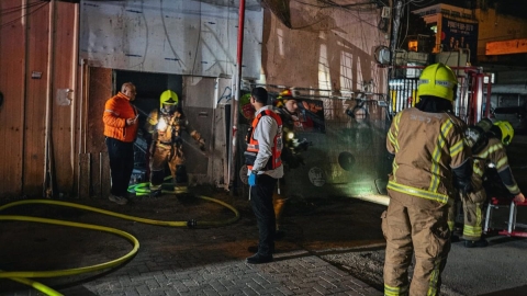 גבר ואשה חולצו משריפה בדירה - חדשות בפתח תקווה