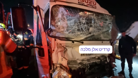 חולץ נהג משאית שנפצע קשה - חדשות בפתח תקווה