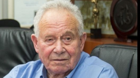 שמעון גרינהוייז, מנהל בי"ס עמל - חדשות בפתח תקווה