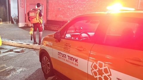 גבר נפצע לאחר שנפל מסולם - חדשות בפתח תקווה