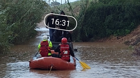 חולצו 2 לכודים שעלו על - חדשות בפתח תקווה