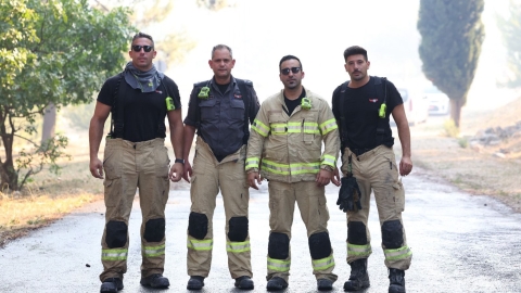 לוחמי אש מתחנת פ"ת בסיוע - חדשות בפתח תקווה