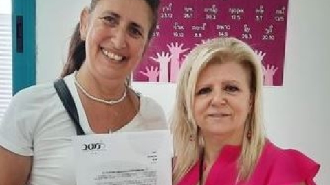 מענקי לימוד אקדמאיים לילדי המטפלות - קהילות בפתח תקווה