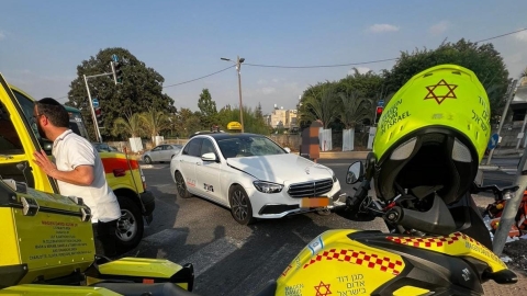 רוכבת קורקינט חשמלי בת 20 - חדשות בפתח תקווה